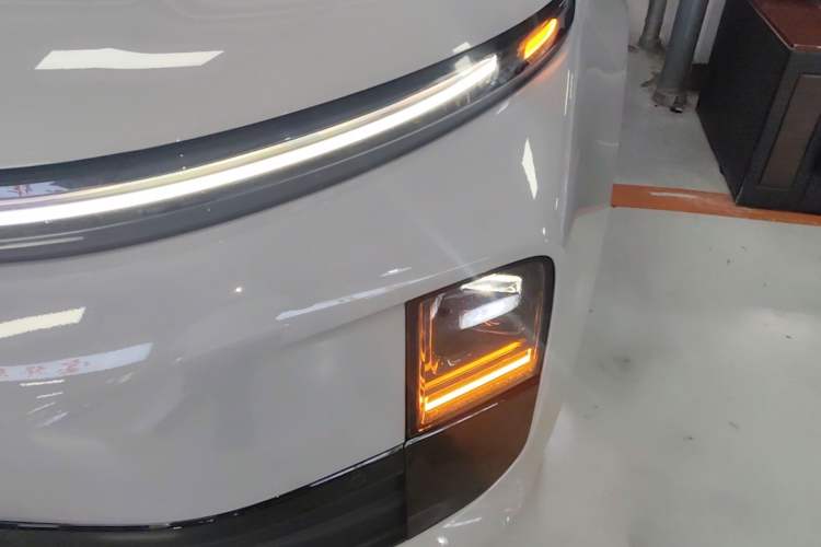 Used Li Auto L6 2024 Pro Model Left Front Headlight