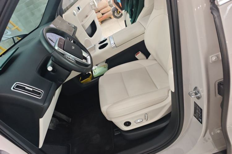 Used Li Auto L6 2024 Pro Model Left Front Seat