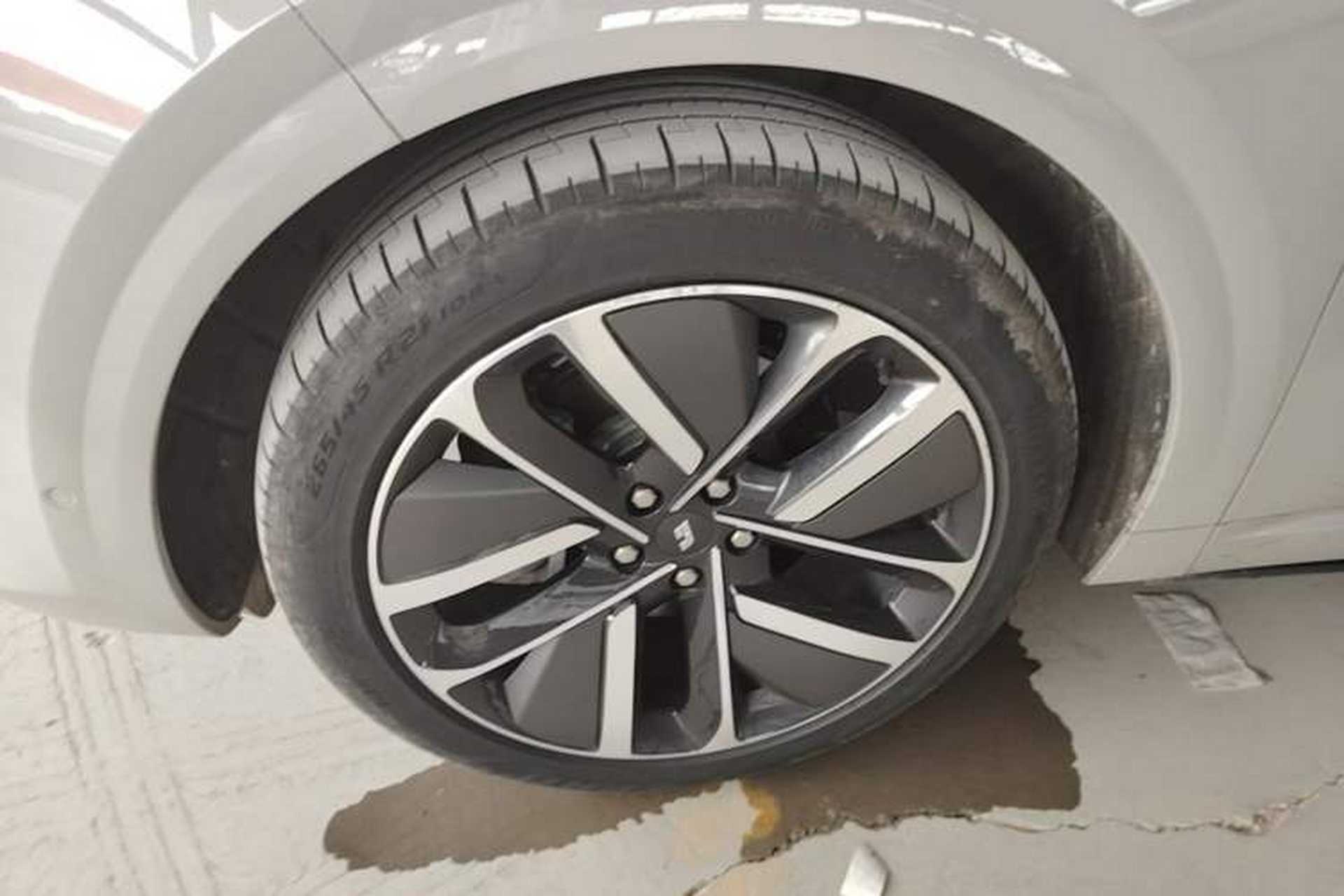 Used Li Auto L6 2024 Max Left Front Wheel Hub