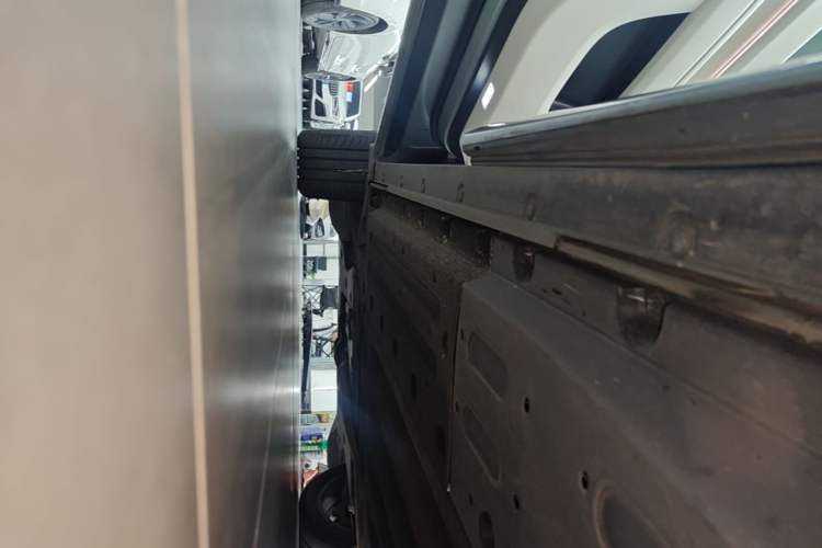 Used Li Auto L6 2024 Max Left Side Sill