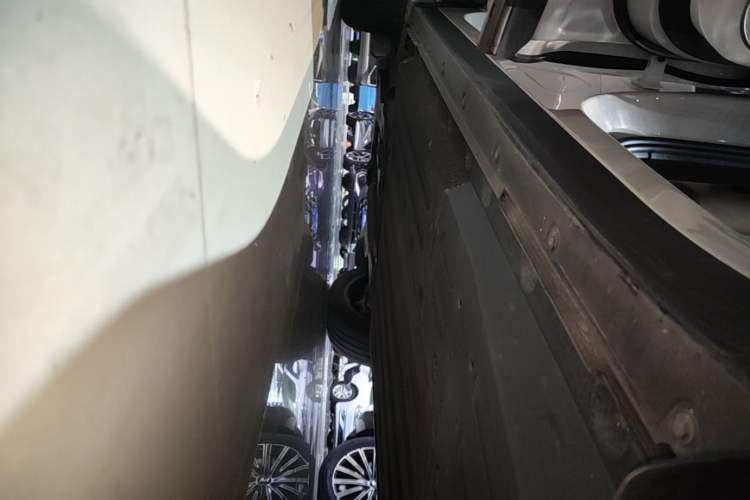 Used Li Auto L6 2024 Pro Model Left Side Sill