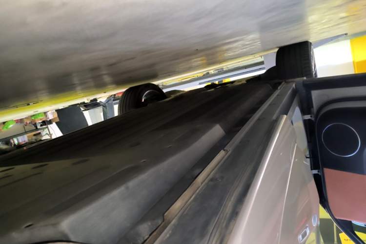 Used Li Auto L6 2024 Pro Model Left Side Sill