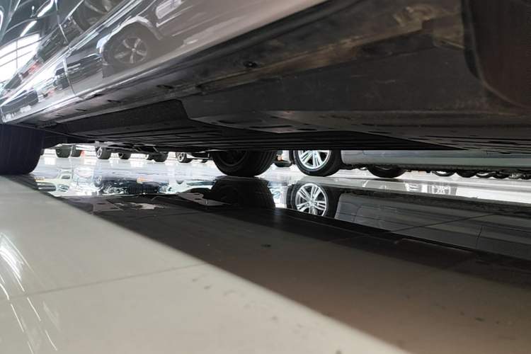 Used Li Auto L6 2024 Pro Model Left Side Sill