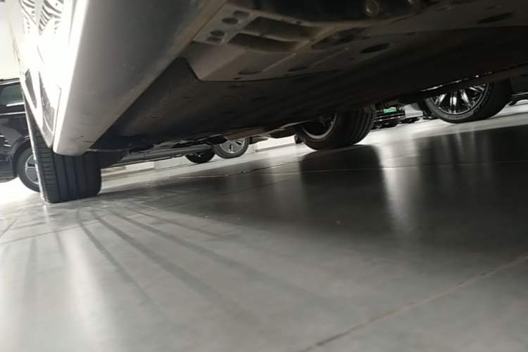Used Li Auto L6 2024 Pro Model Left Side Sill