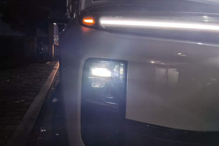 Used Li Auto L6 2024 Pro Model Right Front Headlight