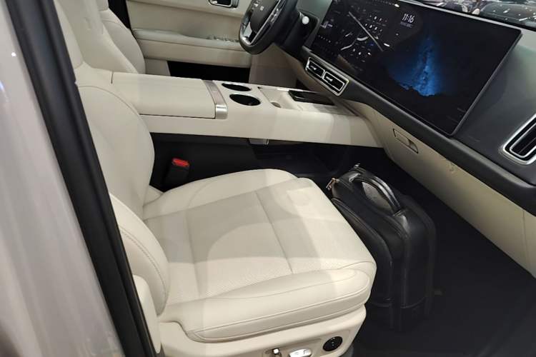 Used Li Auto L6 2024 Max Right Front Seat