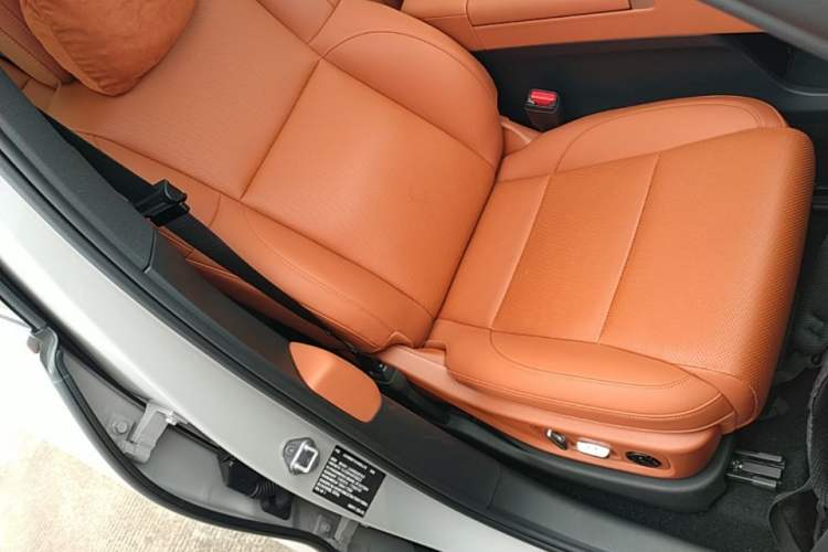 Used Li Auto L6 2024 Pro Model Right Front Seat