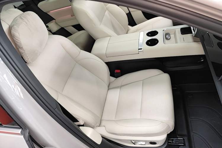 Used Li Auto L6 2024 Pro Model Right Front Seat
