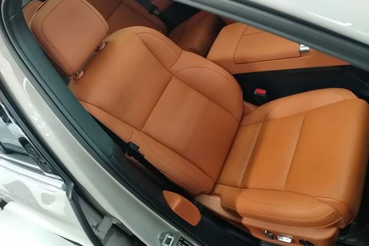 Used Li Auto L6 2024 Pro Model Right Front Seat
