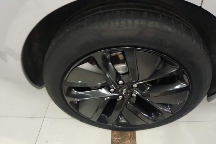 Used Li Auto L6 2024 Max Right Rear Wheel Hub