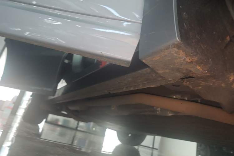 Used Li Auto L6 2024 Pro Model Right Side Sill