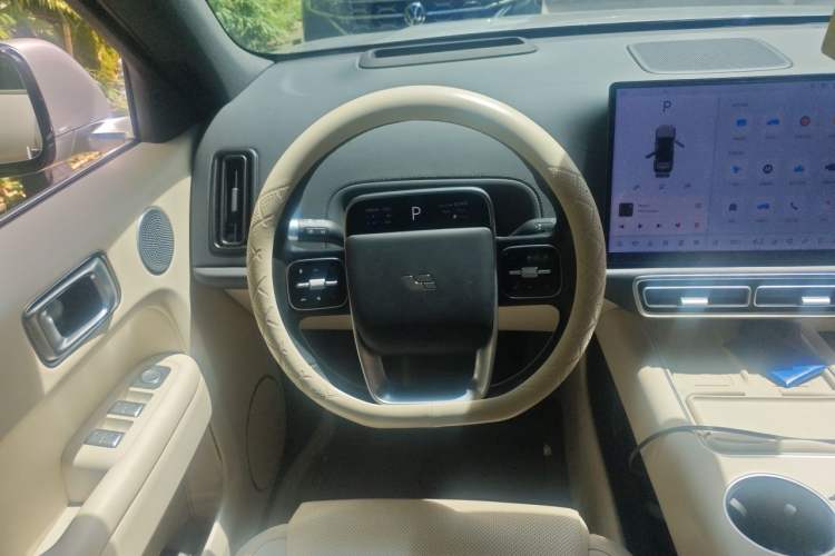 Used Li Auto L6 2024 Pro Model Steering Wheel