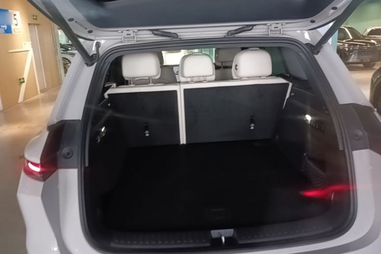Used Li Auto L6 2024 Pro Model Trunk