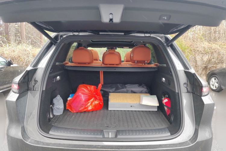 Used Li Auto L6 2024 Pro Model Trunk