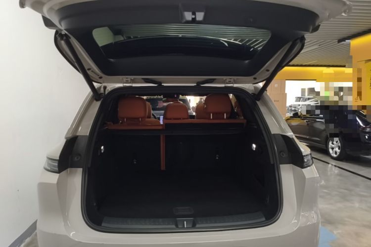 Used Li Auto L6 2024 Pro Model Trunk
