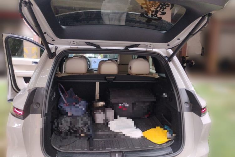 Used Li Auto L6 2024 Pro Model Trunk