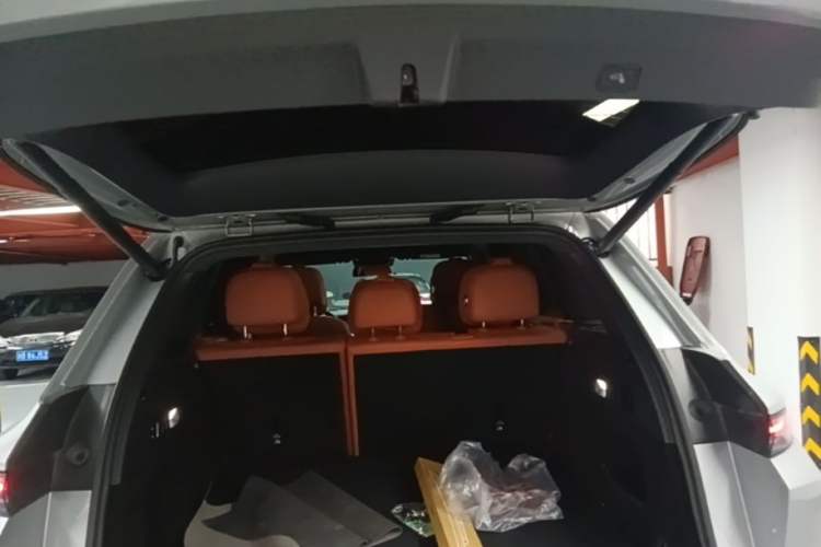 Used Li Auto L6 2024 Pro Model Trunk