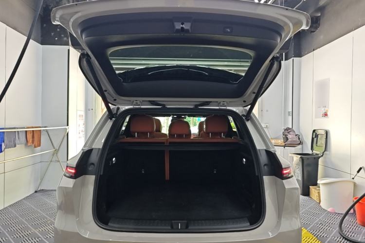 Used Li Auto L6 2024 Pro Model Trunk