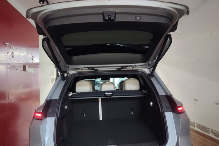 Used Li Auto L6 2024 Pro Model Trunk