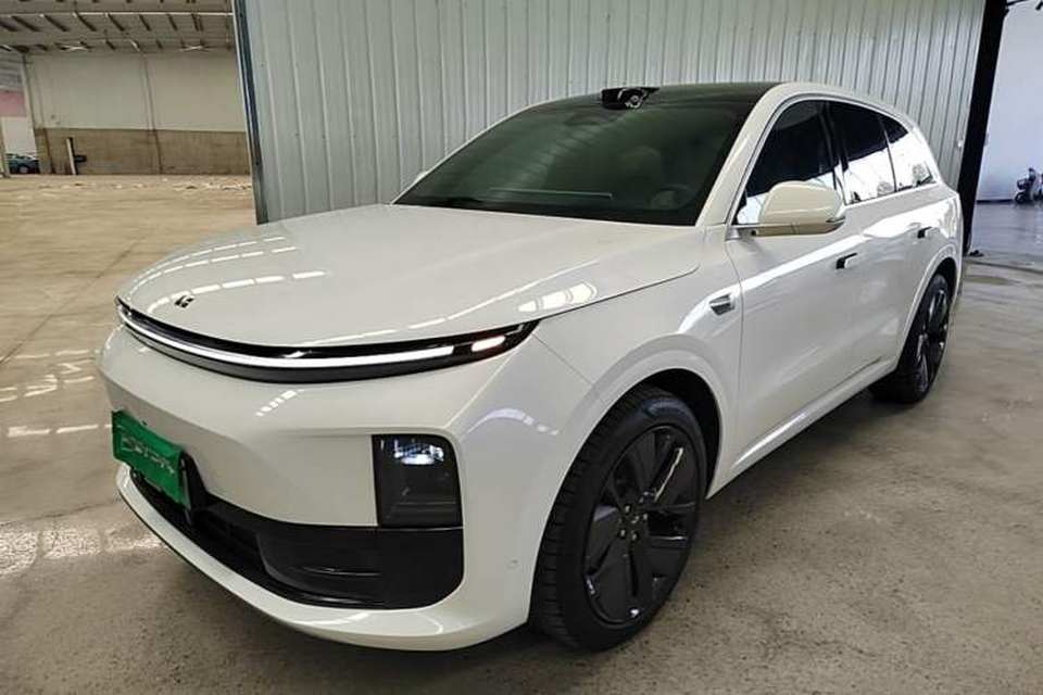Li Auto L6 2024