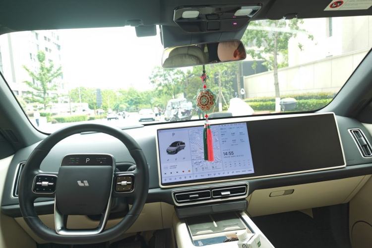 Used Li Auto L6 2024 Pro Model Center Console