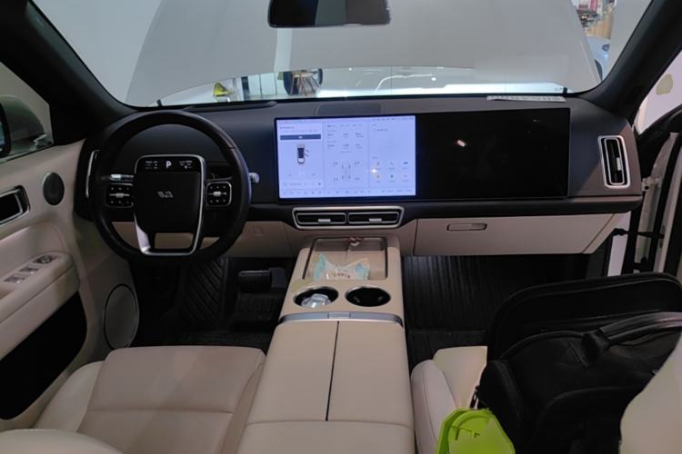 Used Li Auto L6 2024 Pro Model Center Console