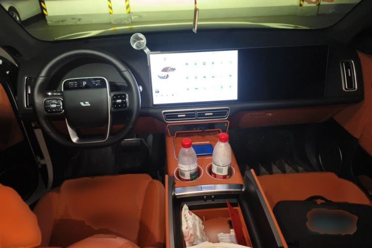 Used Li Auto L6 2024 Max Center Console