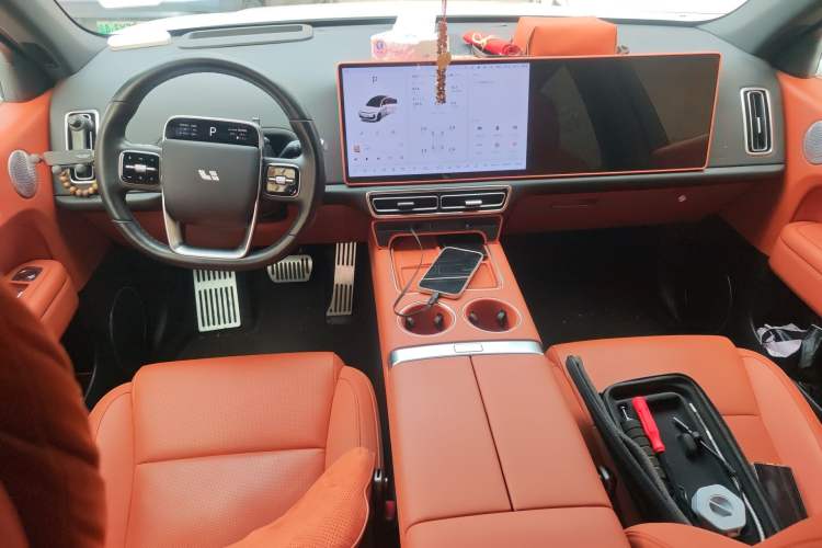 Used Li Auto L6 2024 Max Center Console