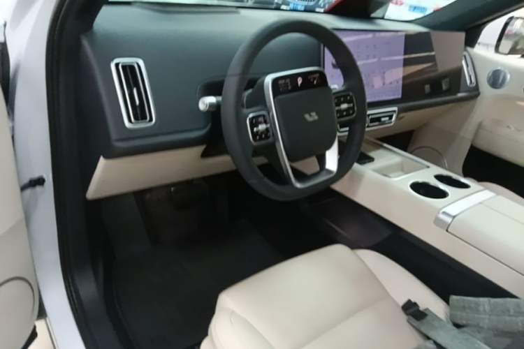 Used Li Auto L6 2024 Pro Model Center Console