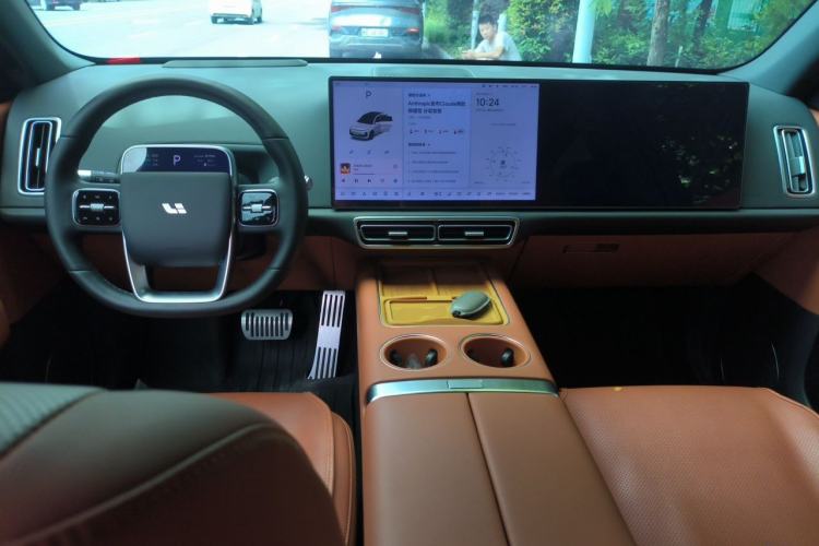 Used Li Auto L6 2024 Pro Model Center Console