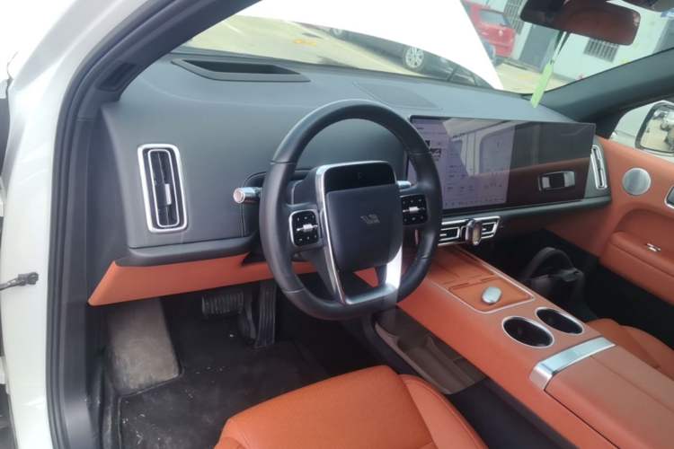 Used Li Auto L6 2024 Pro Model Center Console