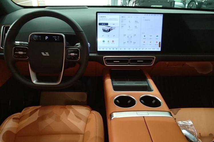 Used Li Auto L6 2024 Pro Model Center Console