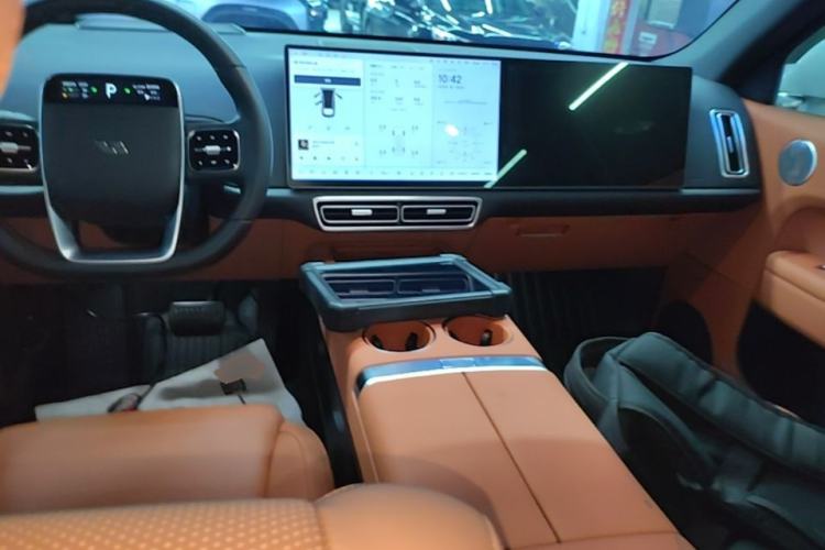 Used Li Auto L6 2024 Max Center Console