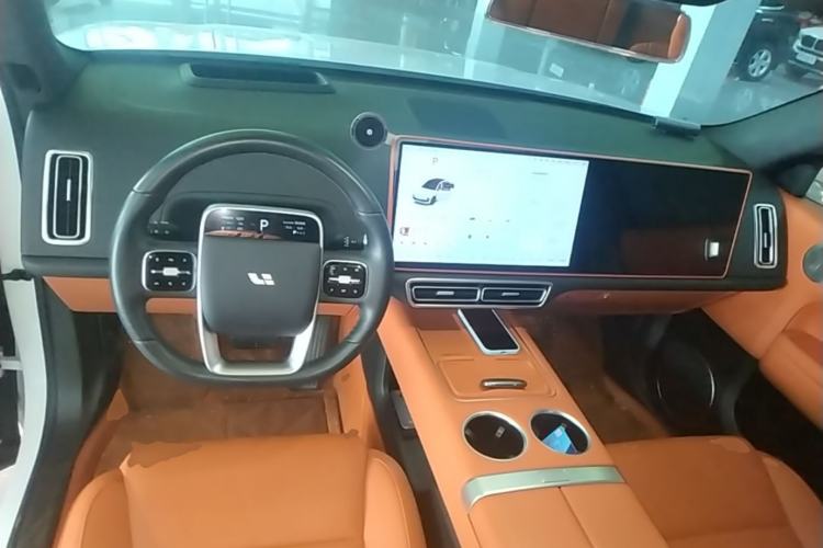 Used Li Auto L6 2024 Pro Model Center Console