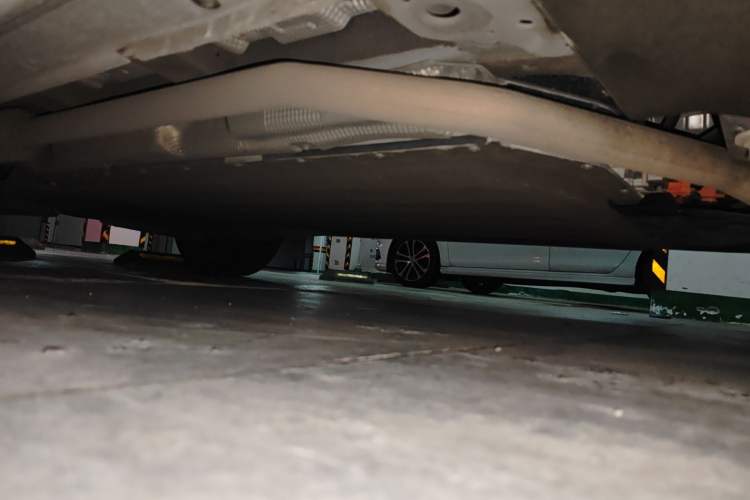 Used Li Auto L6 2024 Pro Model Chassis Front Right