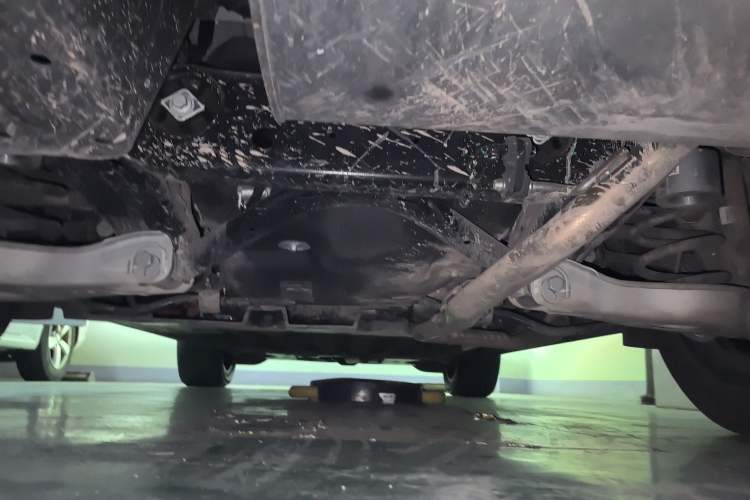 Used Li Auto L6 2024 Pro Model Chassis Rear