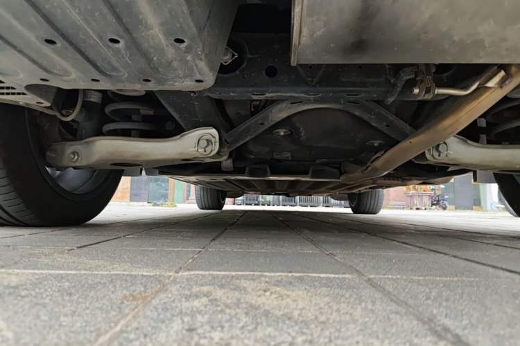 Used Li Auto L6 2024 Max Chassis Rear