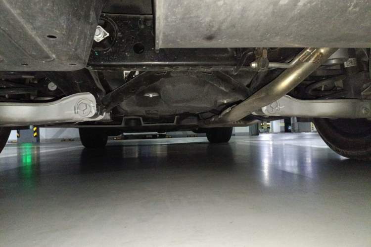 Used Li Auto L6 2024 Pro Model Chassis Rear