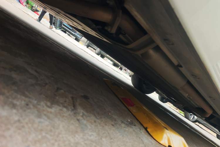 Used Li Auto L6 2024 Max Chassis Rear Right