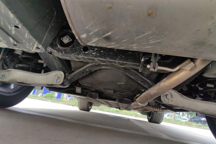 Used Li Auto L6 2024 Pro Model Chassis Rear