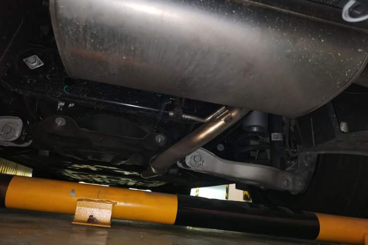 Used Li Auto L6 2024 Pro Model Chassis Rear