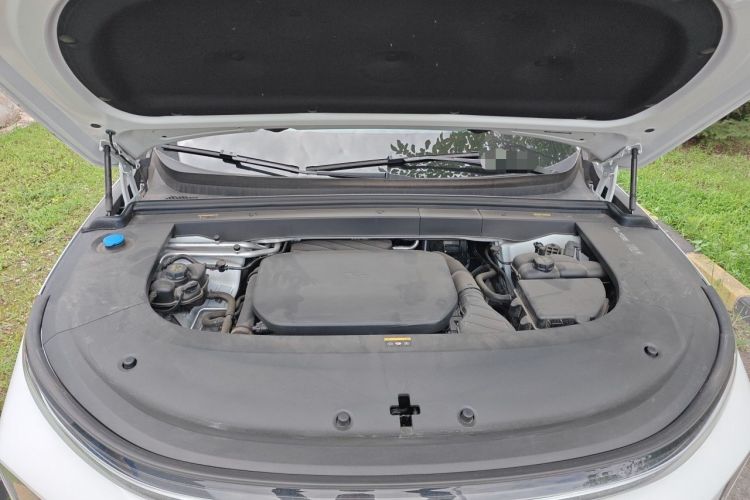 Used Li Auto L6 2024 Max Engine Bay