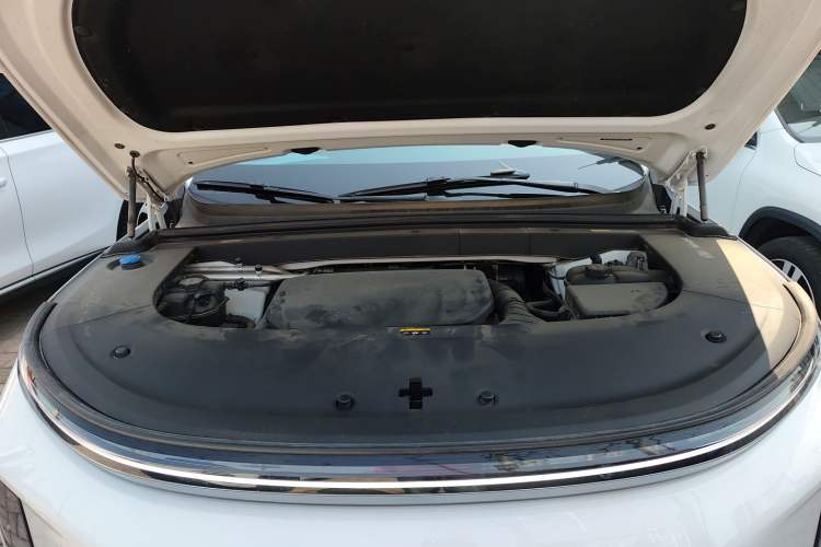 Used Li Auto L6 2024 Pro Model Engine Bay