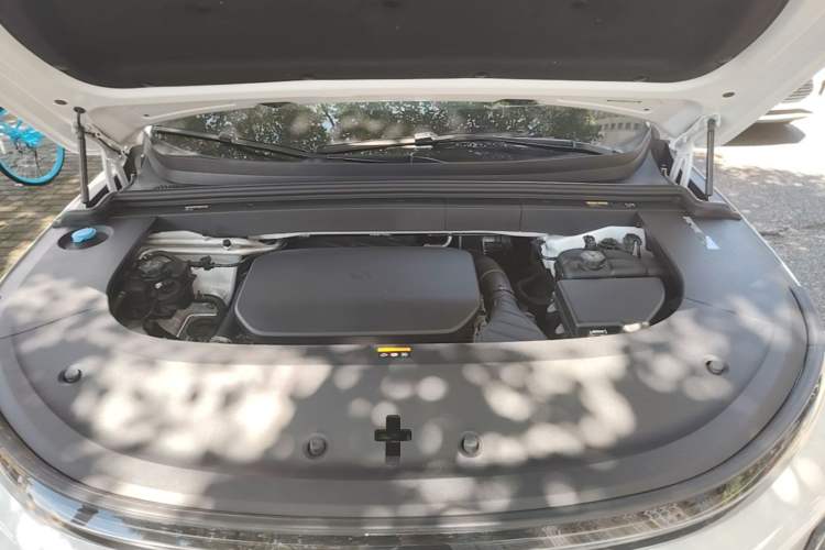 Used Li Auto L6 2024 Pro Model Engine Bay
