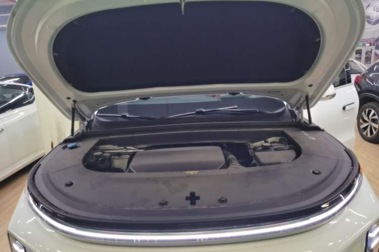 Used Li Auto L6 2024 Max Engine Bay