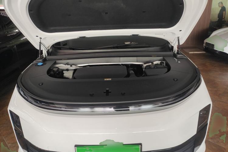 Used Li Auto L6 2024 Pro Model Engine Bay