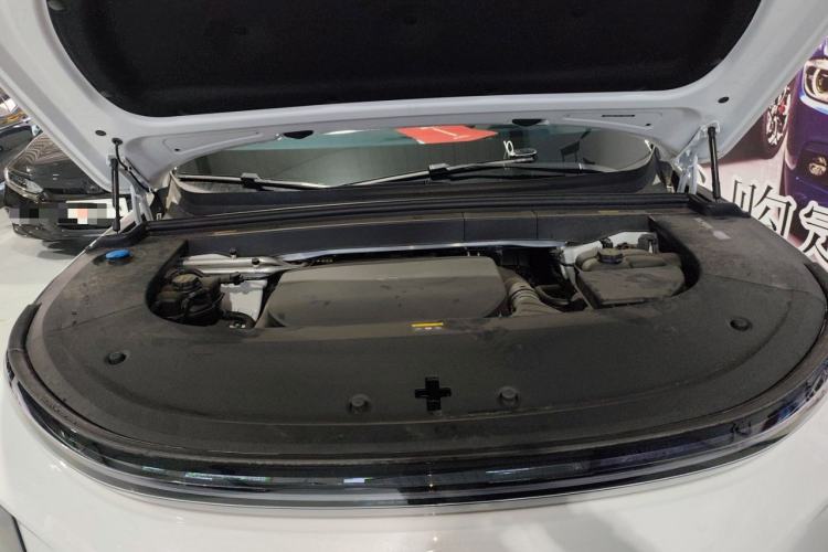 Used Li Auto L6 2024 Pro Model Engine Bay