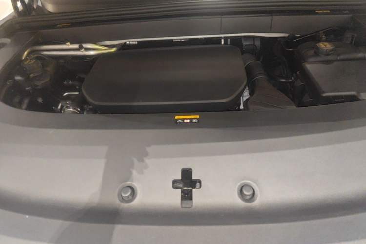 Used Li Auto L6 2024 Pro Model Engine Bay