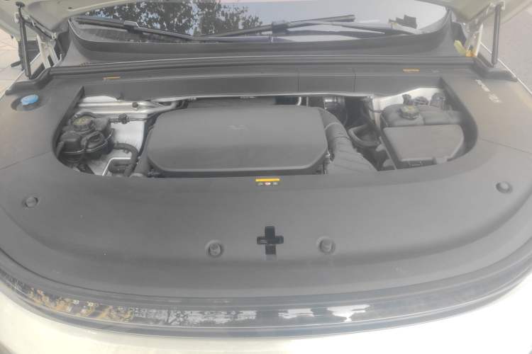 Used Li Auto L6 2024 Pro Model Engine Bay