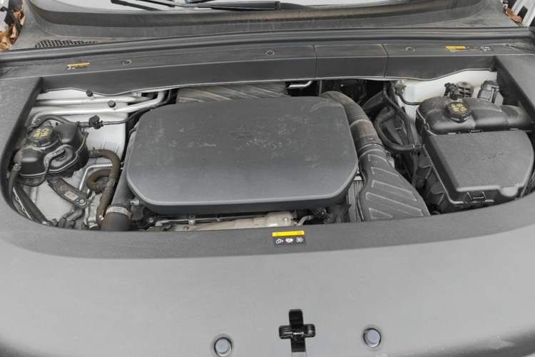 Used Li Auto L6 2024 Pro Model Engine Bay